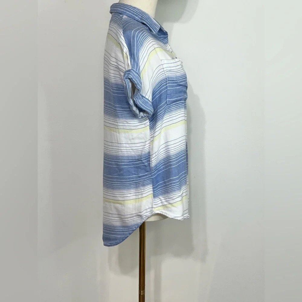 Beach Lunch Lounge Blue Striped Short Sleeve Button Up Shirt Size Small - Picture 3 of 4